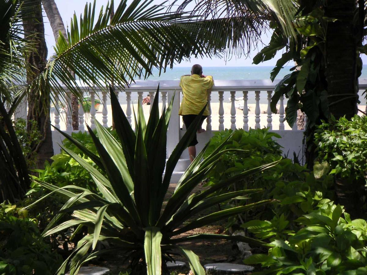 The Icebear Guesthouse Negombo Dış mekan fotoğraf