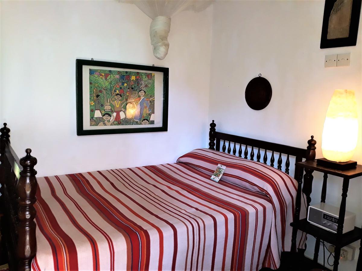 The Icebear Guesthouse Negombo Dış mekan fotoğraf