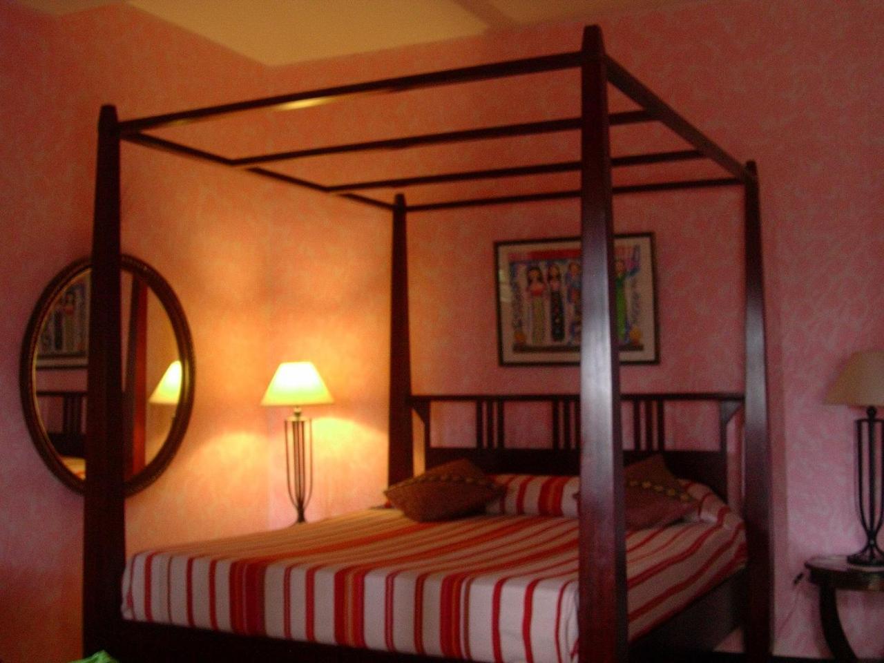 The Icebear Guesthouse Negombo Dış mekan fotoğraf