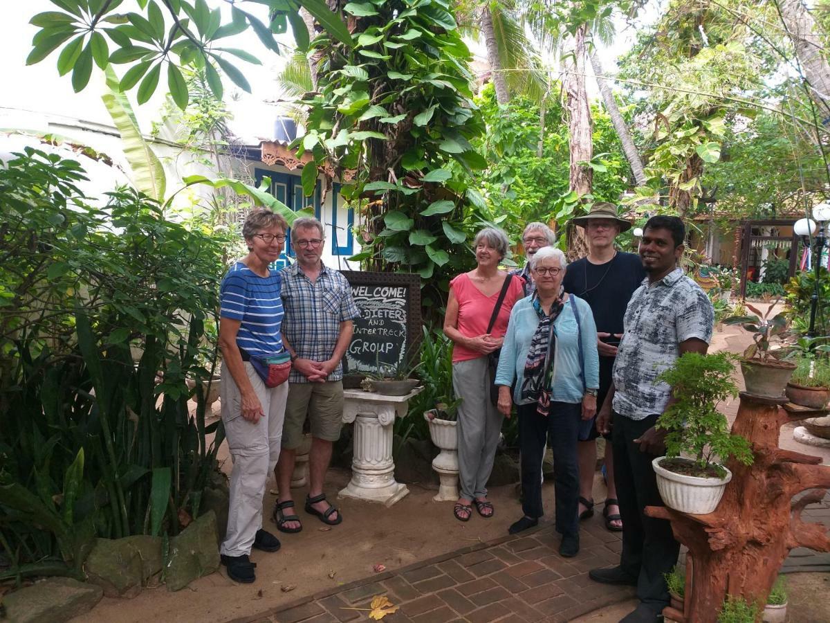 The Icebear Guesthouse Negombo Dış mekan fotoğraf