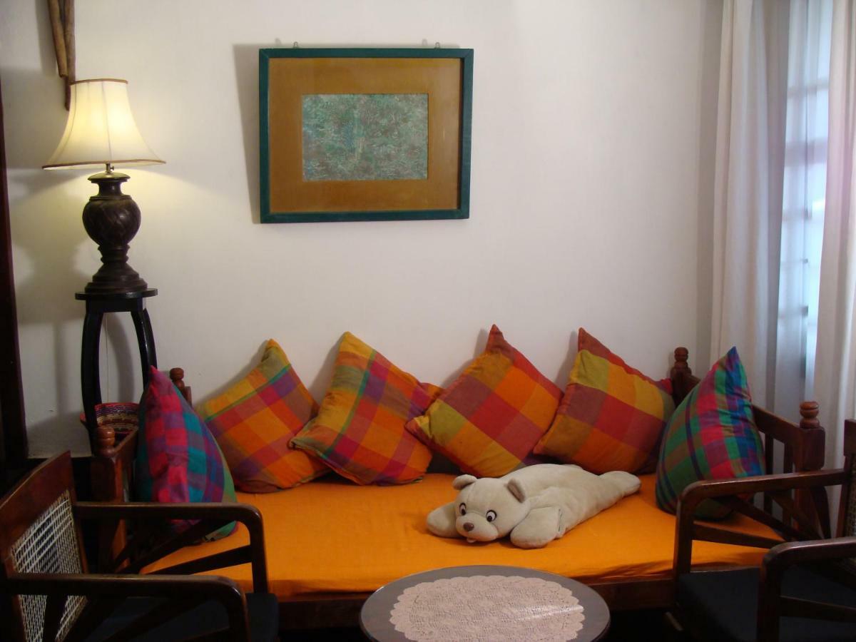 The Icebear Guesthouse Negombo Dış mekan fotoğraf